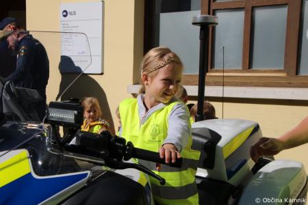 Tudi otroci kamniških šol in vrtcev so bili danes trajnostno povezavi  (101)